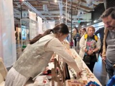 La città cinese di Jingdezhen porta le sue ceramiche alla Mida di Firenze