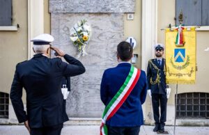 Rogo di via Roma, Mirandola ricorda le vittime di un gesto folle