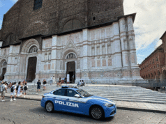 Si fingono sorde per raggirare potenziali vittime: due truffatrici smascherate dalla Polizia di Stato