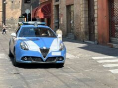 Arrestati dalla Polizia di Stato di Bologna 2 cittadini tunisini: sequestrati contanti, droga e spray illegale al peperoncino