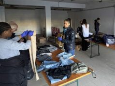 “Apri l’armadio”: raccolta straordinaria di indumenti maschili per le persone senza dimora con Porta Aperta e Croce Rossa