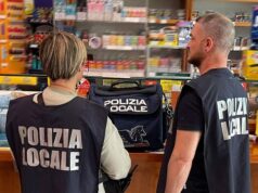 Bologna, vendeva sigarette a minorenni: sanzionato dalla Polizia Locale